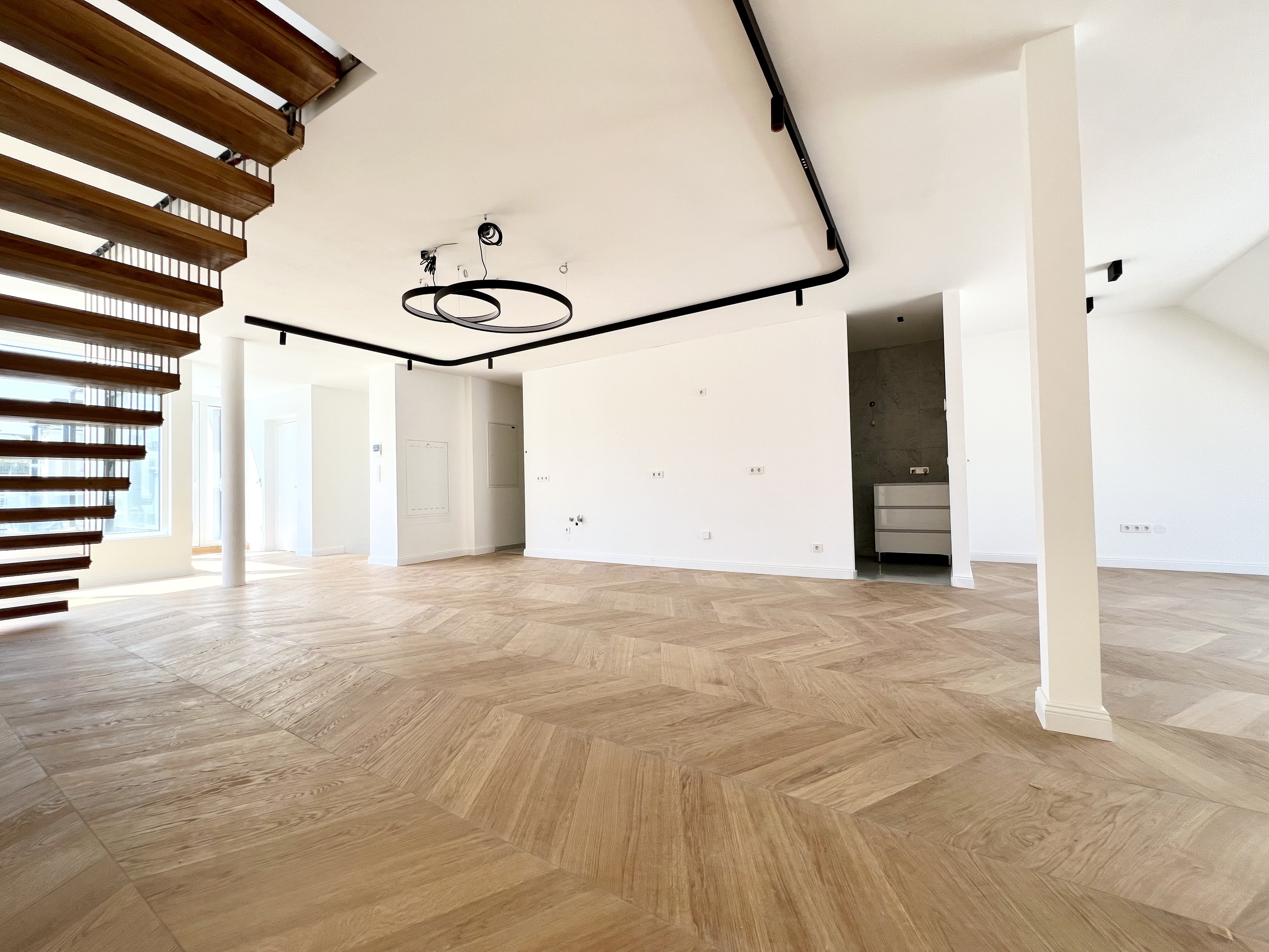 Zollergasse 7 – It's 7