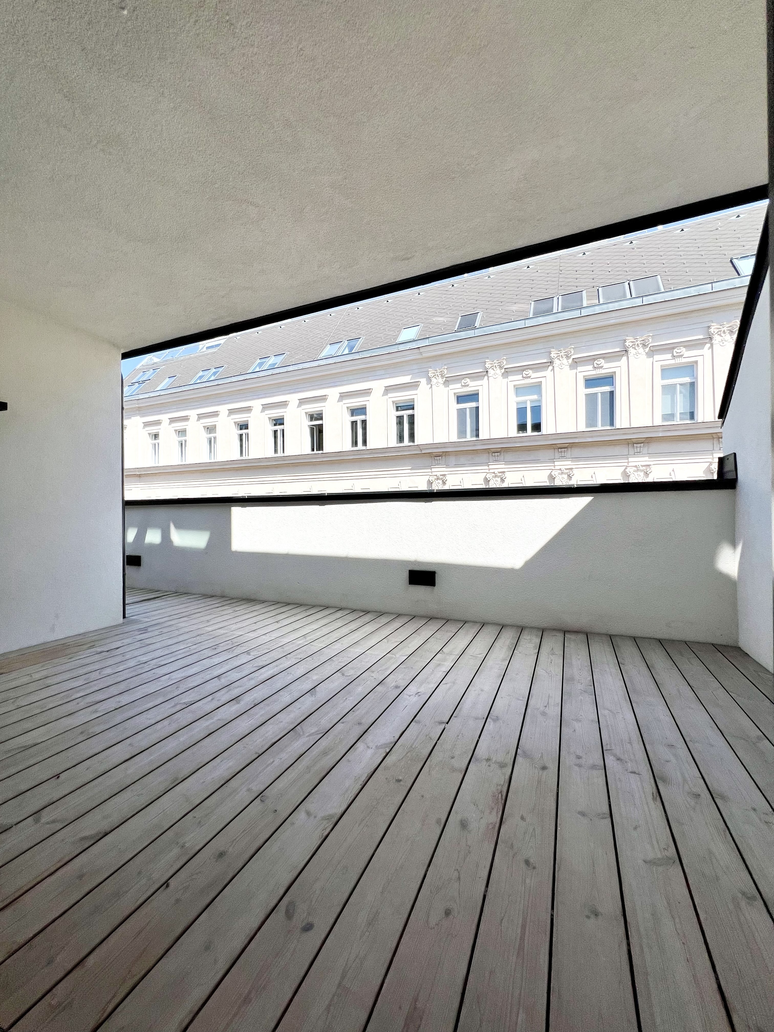 Zollergasse 7 – It's 7