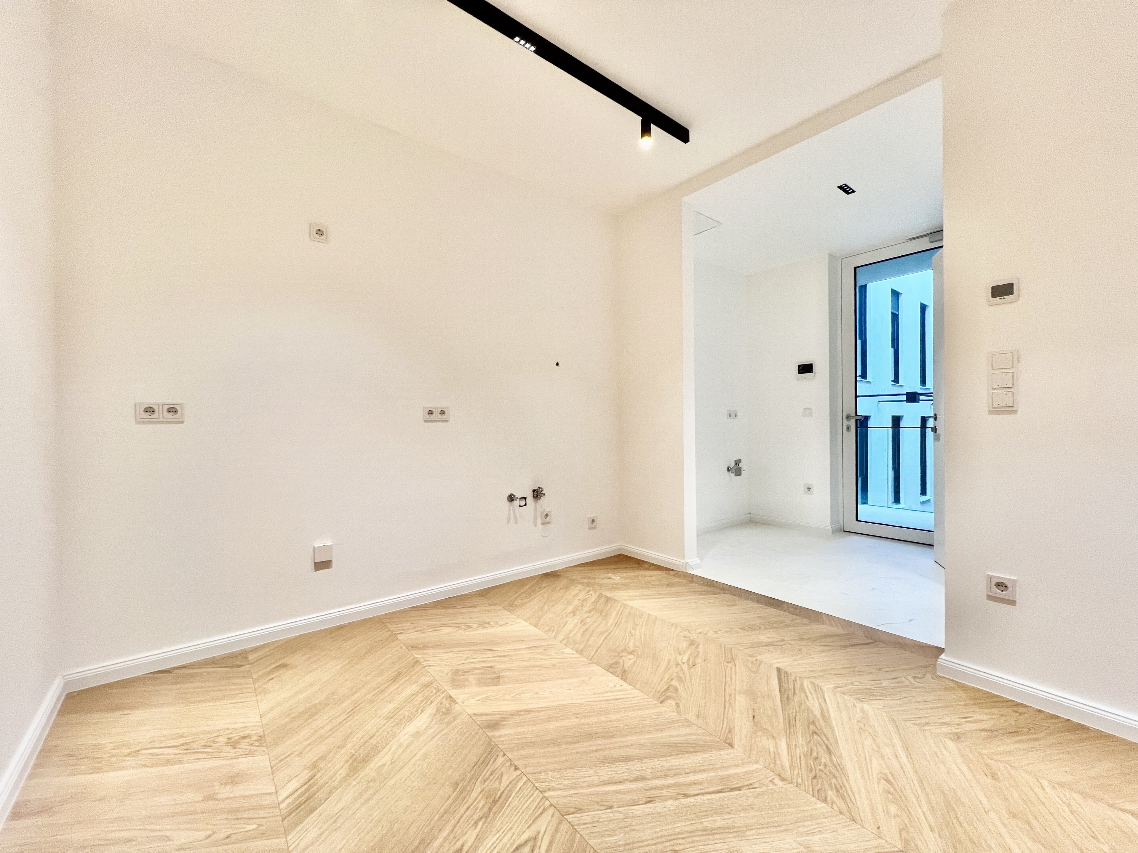 Zollergasse 7 – It's 7