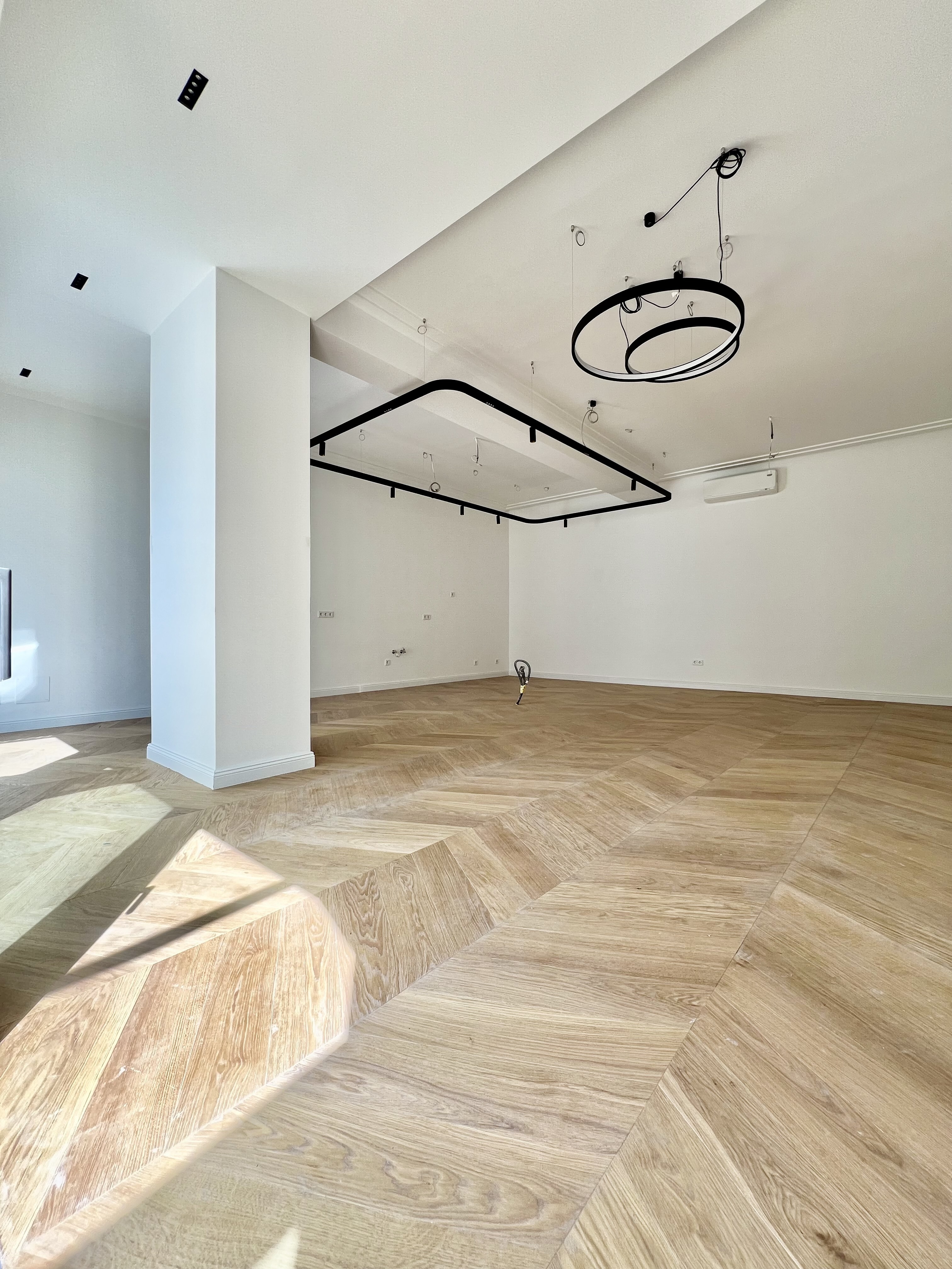 Zollergasse 7 – It's 7