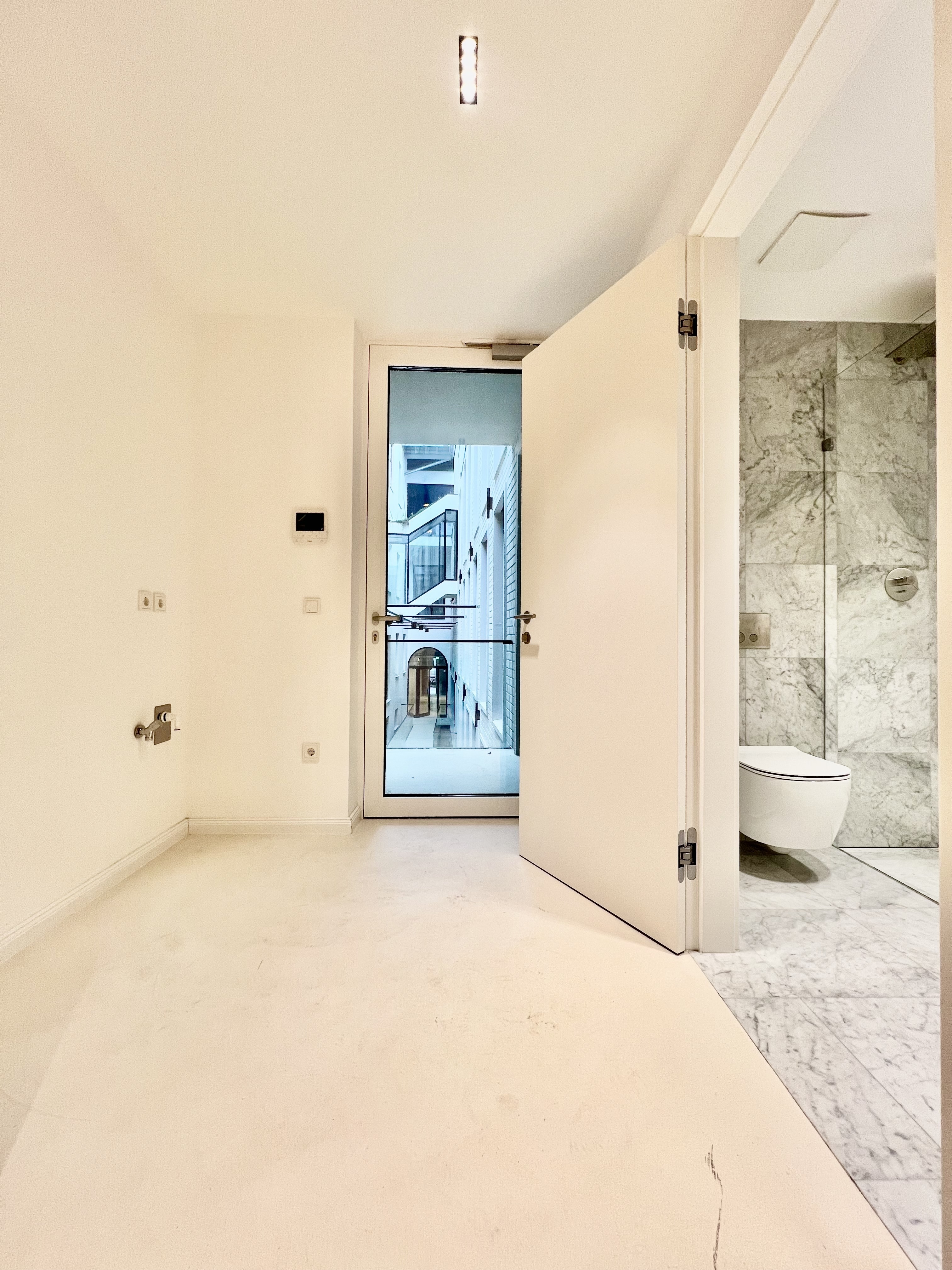 Zollergasse 7 – It's 7