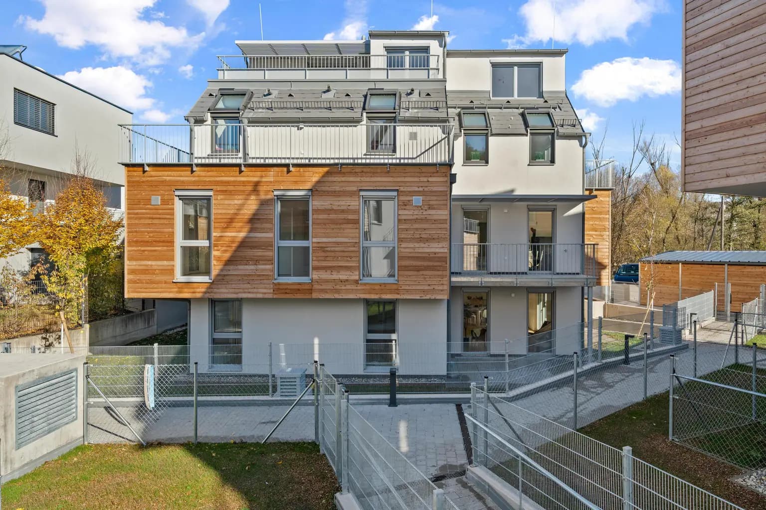 Schleusenstraße 1A / Bahnstraße 2F