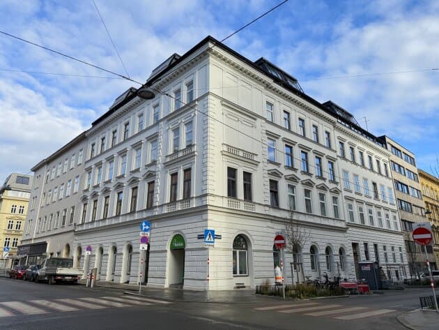 Treustraße 16