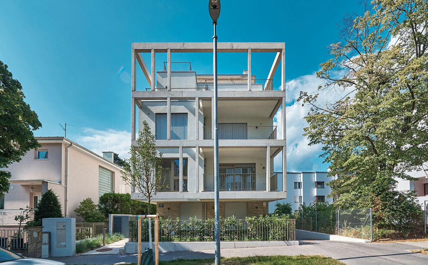 Image 14 of 16