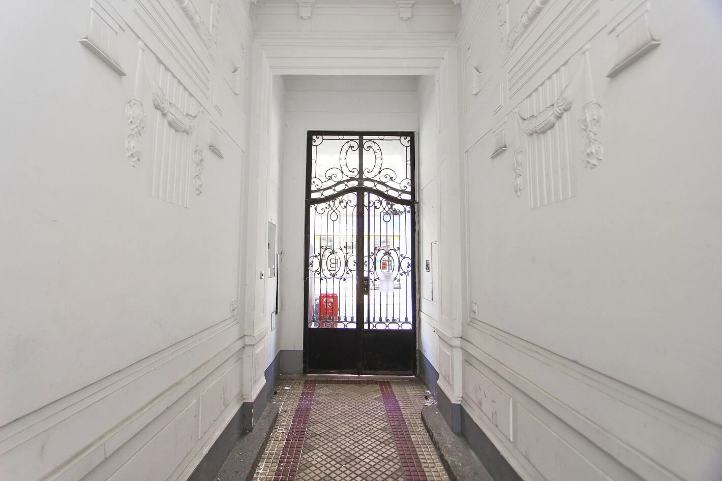 Image 5 of 6