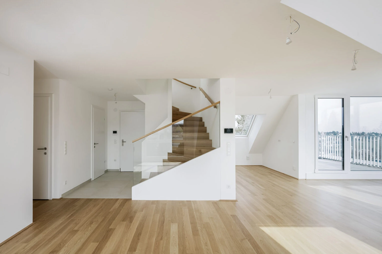 Image 7 of 7